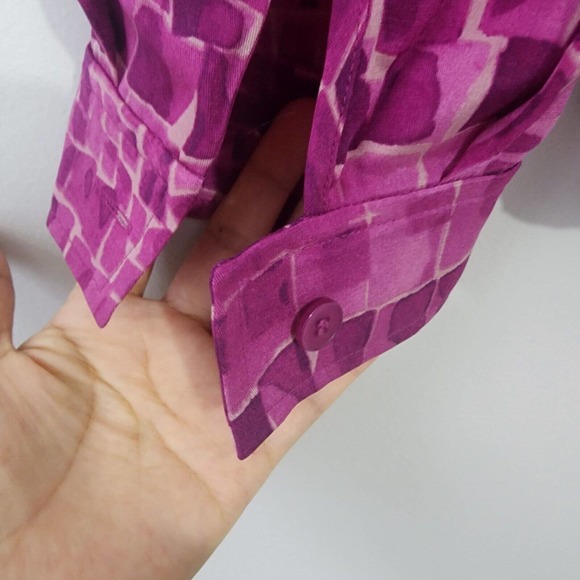 St. John Silk Purple V-neck Long Sleeve Blouse Size 10 - Picture 7 of 9
